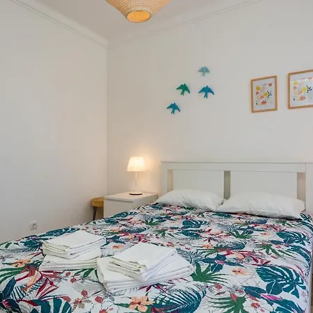 Apartment Tropical Hideaway W/ Pool By Lovelystay Portimão